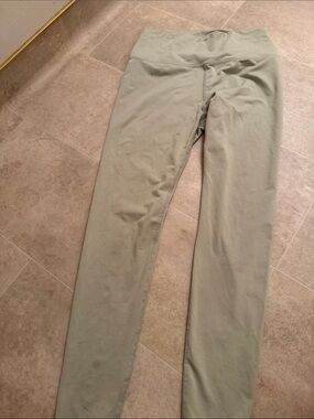 Reformation EcoStretch Leggings in Olive